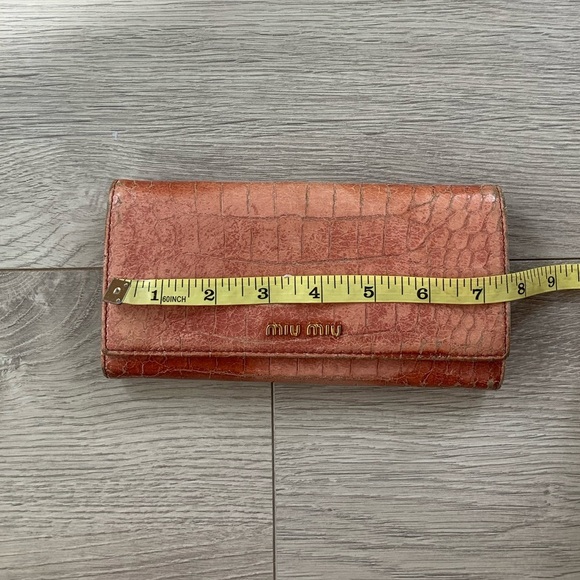 Miu Miu Pink Leather Snap Closure Long Wallet - Picture 11 of 12